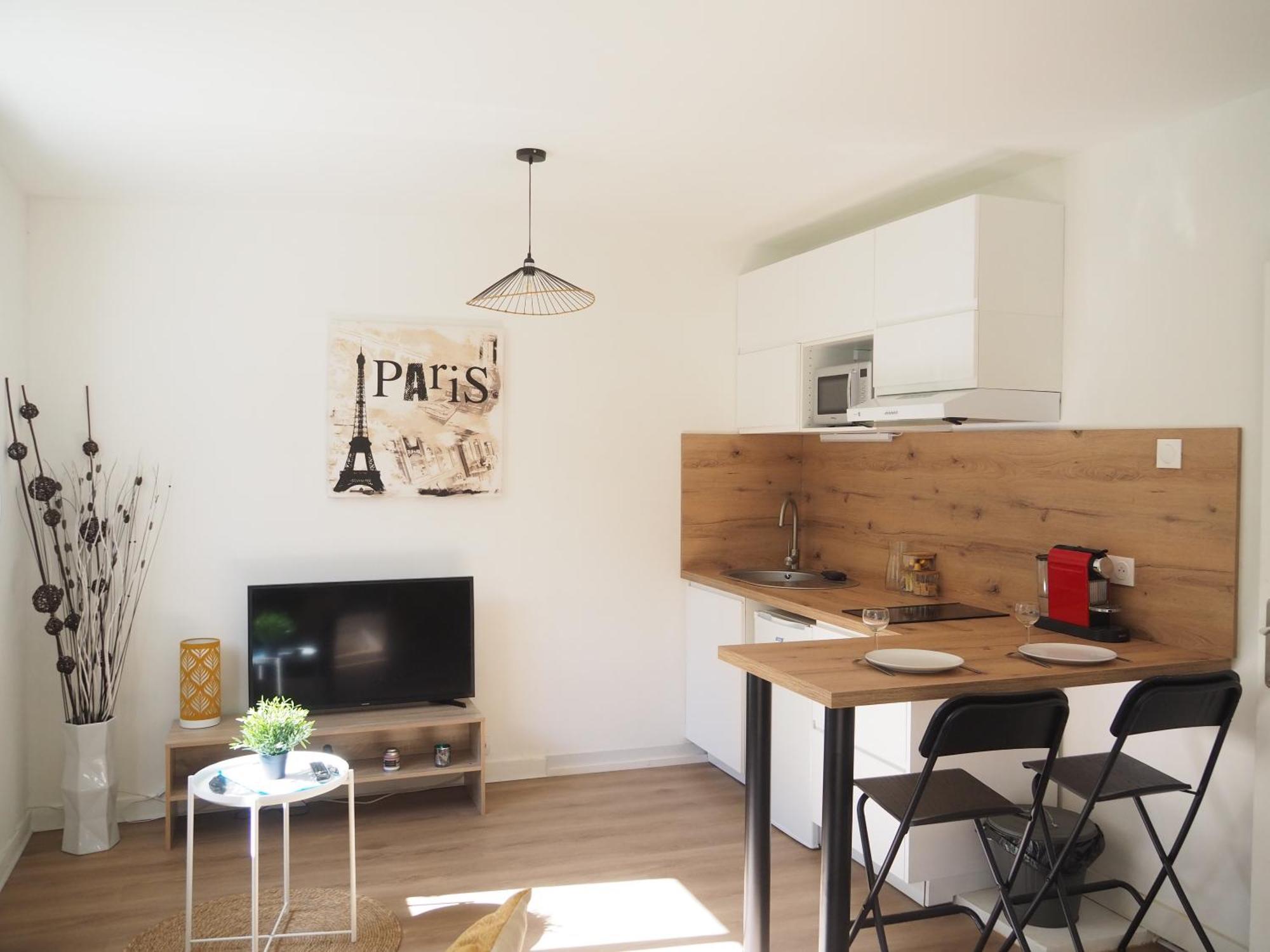 Terrasse, Vue Sur Jardin Arbore Et Place De Parking Apartamento *